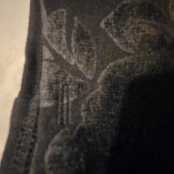 Chico's Fabulously Slimming black pants. Chico's size 1.5P (MP/10P) - Picture 13 of 13